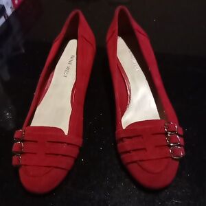 Nine West Christmas Red Suede Strappy 1" Heel Sz. 6.5